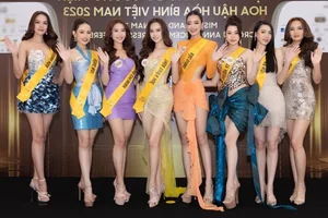 Miss Bao Ngoc Flaunts Her Famous 1.23m Legs in Ultra-Short Dress - image 3