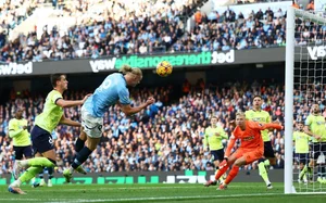 Ruud van Nistelrooy Premier League Debut: Tactical Draw Predicted - image 7