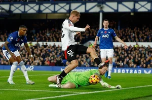 Ruud van Nistelrooy Premier League Debut: Tactical Draw Predicted - image 8