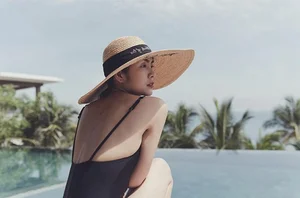 Vietnamese Icons Dang Thu Thao and Tang Thanh Ha Stun in Rare Swimwear Photos - image 1