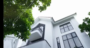 Inside the Luxurious Villa of Runner-Up Tu Anh and Her High-Society Lifestyle - image 5