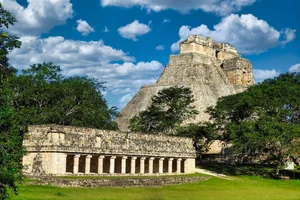 Exploring the 5 Most Beautiful Pyramids of the Maya Empire - image 2