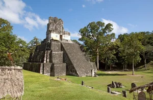 Exploring the 5 Most Beautiful Pyramids of the Maya Empire - image 3