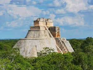 Exploring the 5 Most Beautiful Pyramids of the Maya Empire - image 8