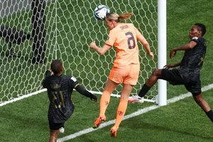 Highlights and Unforgettable Moments from the Women's World Cup - image 5