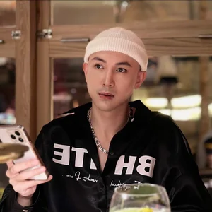 Where Are the Stars of Hit Drama Ve Nha Di Con Now? - image 5