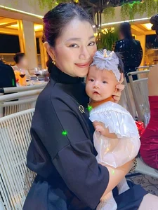 Actress Thanh Truc Shares Heartwarming Moments Styling Her Baby Daughter - image 3