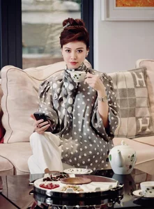Elegant Summer Office Wear Inspiration from VTV’s Wealthiest Anchors - image 1