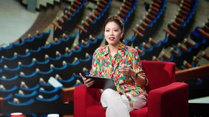 Elegant Summer Office Wear Inspiration from VTV’s Wealthiest Anchors - image 12