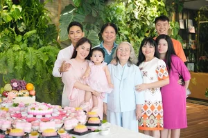 Khanh Thi and Phan Hien Celebrate Daughter's Birthday in Style - image 2