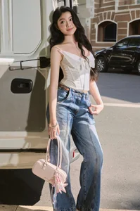 Quyen Linh's Daughter Channels Aristocratic Style During Her Trip to Paris - image 0