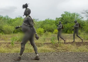 Bodi Tribe of Ethiopia: Where Big Bellies Define Male Beauty and Status - image 3