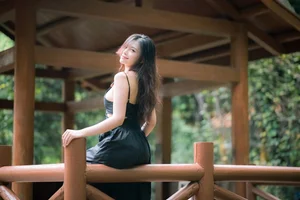 YiTuYu Art Language Vol. 4944 featuring Xiao Qiu: Elegant Portraiture - image 30