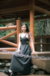 YiTuYu Art Language Vol. 4944 featuring Xiao Qiu: Elegant Portraiture - image 28