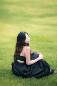 YiTuYu Art Language Vol. 4944 featuring Xiao Qiu: Elegant Portraiture - image 25