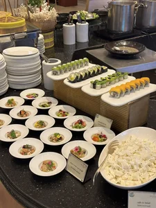 Indian Billionaires Visit Hanoi: Tasting Vong Village Com with Private Chefs - image 0