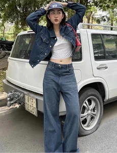 Beautiful Nha Trang Girl Wins Hearts with Her Classic Vintage Fashion Style - image 0
