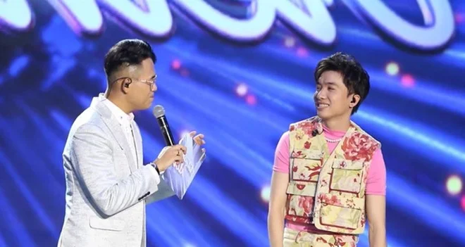 Vietnam Idol Viral Moment: My Tam Hugs Phuong My Chi as Top 5 Revealed
