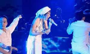Vietnam Idol Viral Moment: My Tam Hugs Phuong My Chi as Top 5 Revealed - image 9