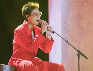 Vietnam Idol Viral Moment: My Tam Hugs Phuong My Chi as Top 5 Revealed - image 4