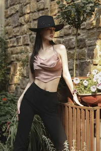 YiTuYu Art Language Vol.9432 Wan Wan Exclusive Portrait Session - image 17