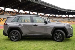 Toyota RAV4 Hybrid 2026: The Ultimate Fuel-Efficient SUV for Modern Drivers - image 2