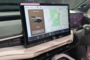 Toyota Highlander Hybrid Sales Surge Amid Electric SUV Delay - image 8