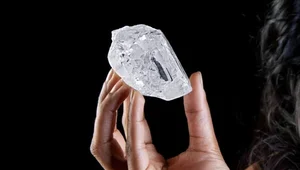 Unveiling the World's Top 10 Largest Diamonds: Masterpieces of Nature and Luxury - image 9
