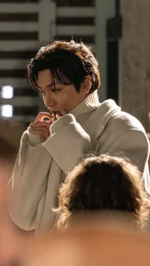 Lee Min Ho Captivates Fans with Peak Visuals at Milan Fashion Week - image 5