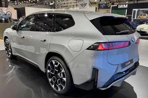 2026 BMW iX3 L Featuring Huawei Technology to Compete in the Global EV Market - image 11