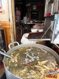 Hanoi Pho Stall Serves Delicious Bowls for Just 23,000 VND - image 20