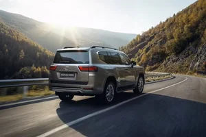 Toyota Land Cruiser LC300 Hybrid Now Accepting Deposits In Vietnam Ahead Of August Launch - image 5