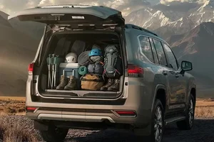 Toyota Land Cruiser LC300 Hybrid Now Accepting Deposits In Vietnam Ahead Of August Launch - image 7