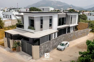 Palm Villa: Modern Living Harmoniously Connected with Nature - image 5