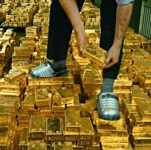 Inside the World's Largest Underground Gold Vaults and Their Security - image 7