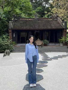 Stunning Beauty of Mai Ha Trang Wife of Forward Ha Duc Chinh - image 1