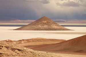 UFO Hotspots: The Most Visited Alien Destinations on Earth - image 5