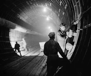 Daily Life in the Soviet Union During WWII: A Glimpse into Wartime Resilience - image 3