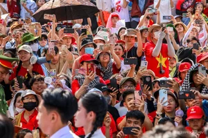 Highlights of Vietnam's 50th National Reunification Military Parade - image 12