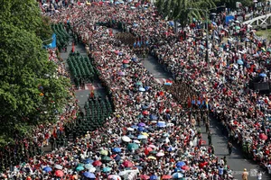 Highlights of Vietnam's 50th National Reunification Military Parade - image 6
