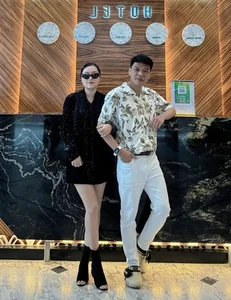 Meet Ngoc Ha: The Talented Dancer and Supportive Wife of Comedian Trung Ruoi - image 4