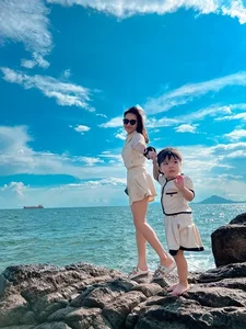 Meet Ngoc Ha: The Talented Dancer and Supportive Wife of Comedian Trung Ruoi - image 1