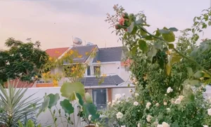 Inside the Fairy-Tale Garden Villa of Vietnamese MC Quyen Linh - image 5