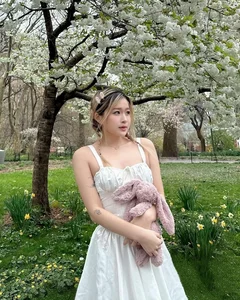 Popular TikTok Star Dubbed National Wife Stuns in New Bikini Photos - image 4