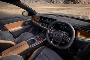 Jeep Compass EV: 375 HP Off-Road Power with Rapid Charging - image 12