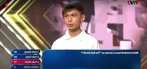 Road to Olympia: Female Student from Quang Tri Claims a Convincing Victory - image 2