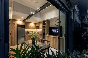 Tour a Stunning 25m2 Green Alley House in Vietnam - image 4