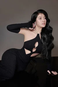 Tran Thi Duyen Flaunts Stunning Figure in Bold Cut-Out Dress - image 7
