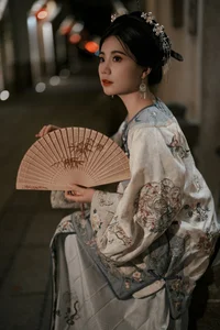 YiTuYu Art Language Vol.9969: Stunning Portrait Photography of A Mie - image 0