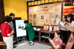 What Makes the Viral Newspaper-Themed Cafe on Social Media So Popular? - image 1